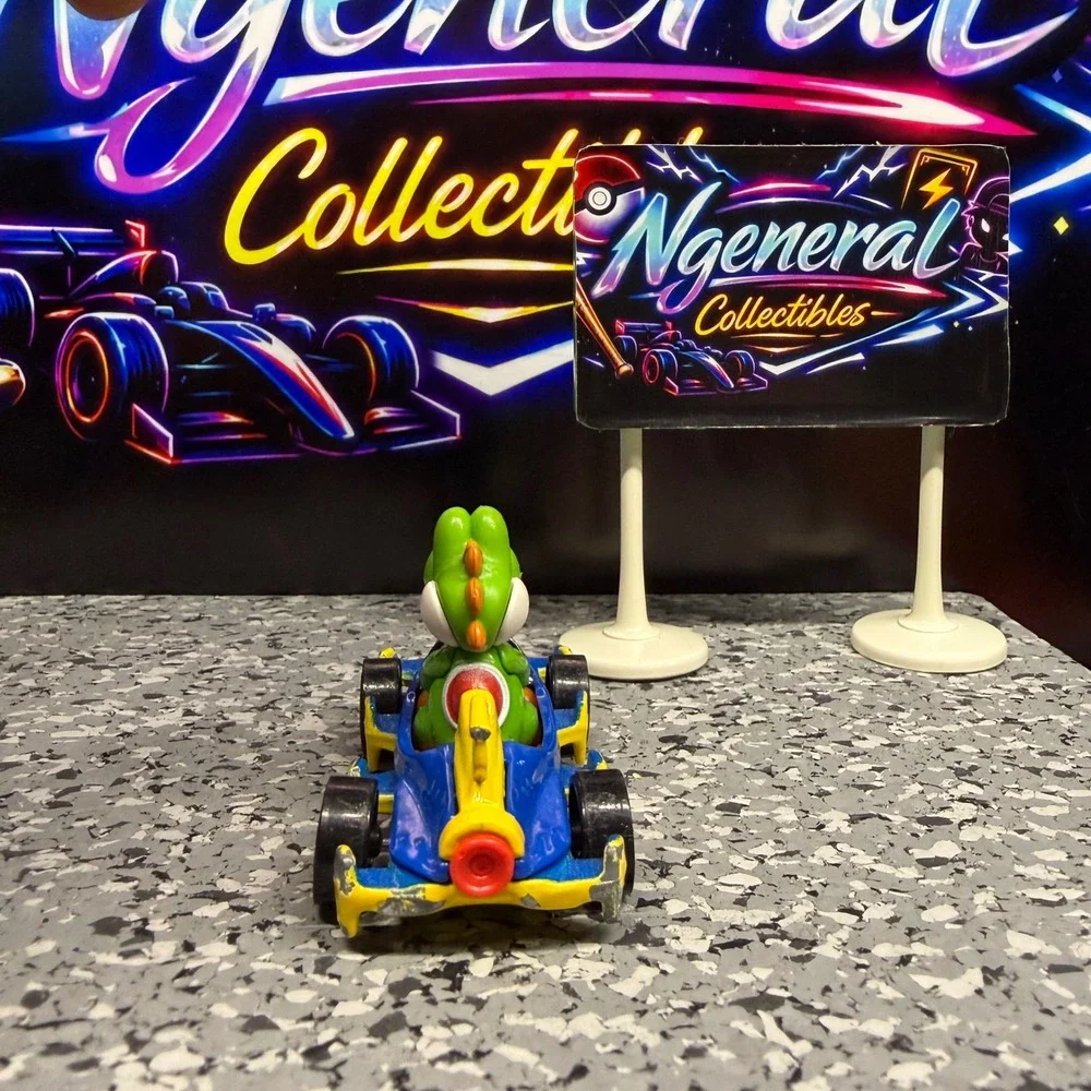 Hot Wheels Mario Kart Yoshi Mach 8 Die-Cast Toy Car Blue GBG27 2018 Mattel